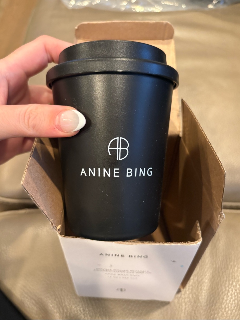 ANINE BING BLACK REUSABLE CUP AND LID NEW IN BOX - Picture 4 of 4